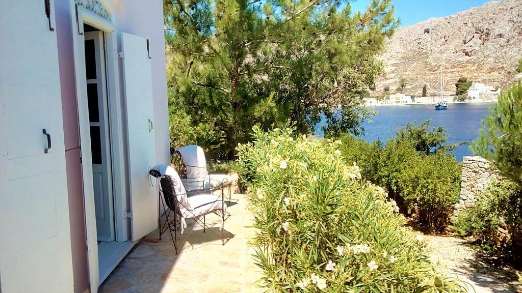 Hotel Emporio à Symi Extérieur photo